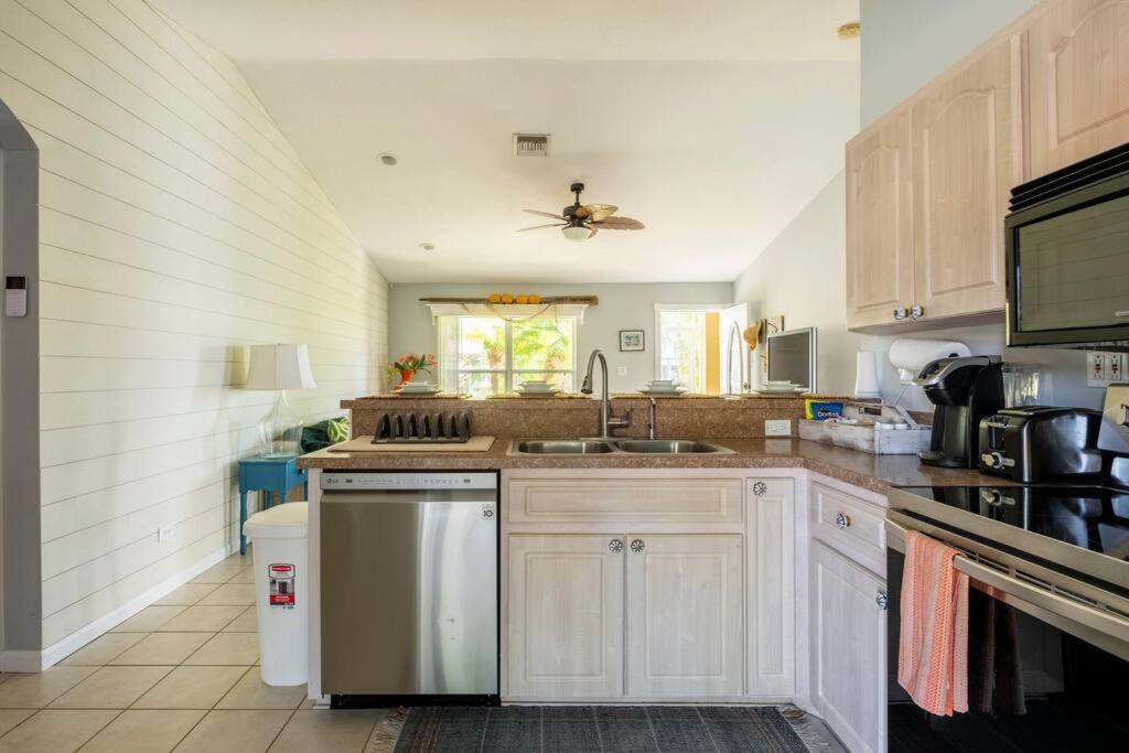 Tropical Island Escape Near Disney, Beach, Cruise Merritt Island 외부 사진