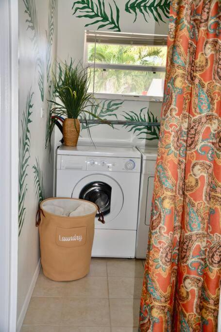 Tropical Island Escape Near Disney, Beach, Cruise Merritt Island 외부 사진