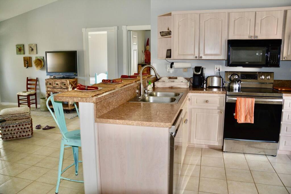 Tropical Island Escape Near Disney, Beach, Cruise Merritt Island 외부 사진
